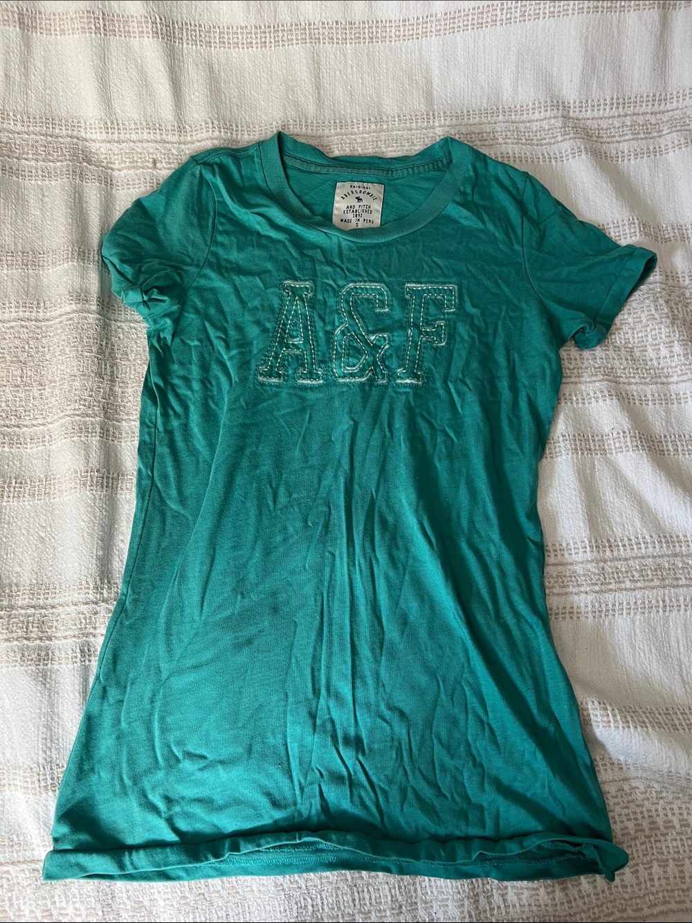 Y2K A&F Teal Graphic Logo Tee